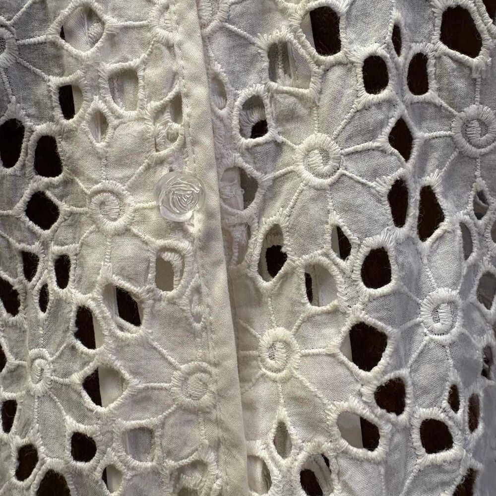 Lilly Pulitzer Preppy Eyelet Cotton Boho Minimalist White Lace Blouse Tunic - Picture 8 of 8